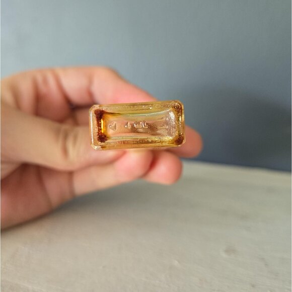 Vtg Chanel COCO Eau de Parfum Mini Bottle EMPTY Luxury Retro Collectible Decor - Picture 3 of 8